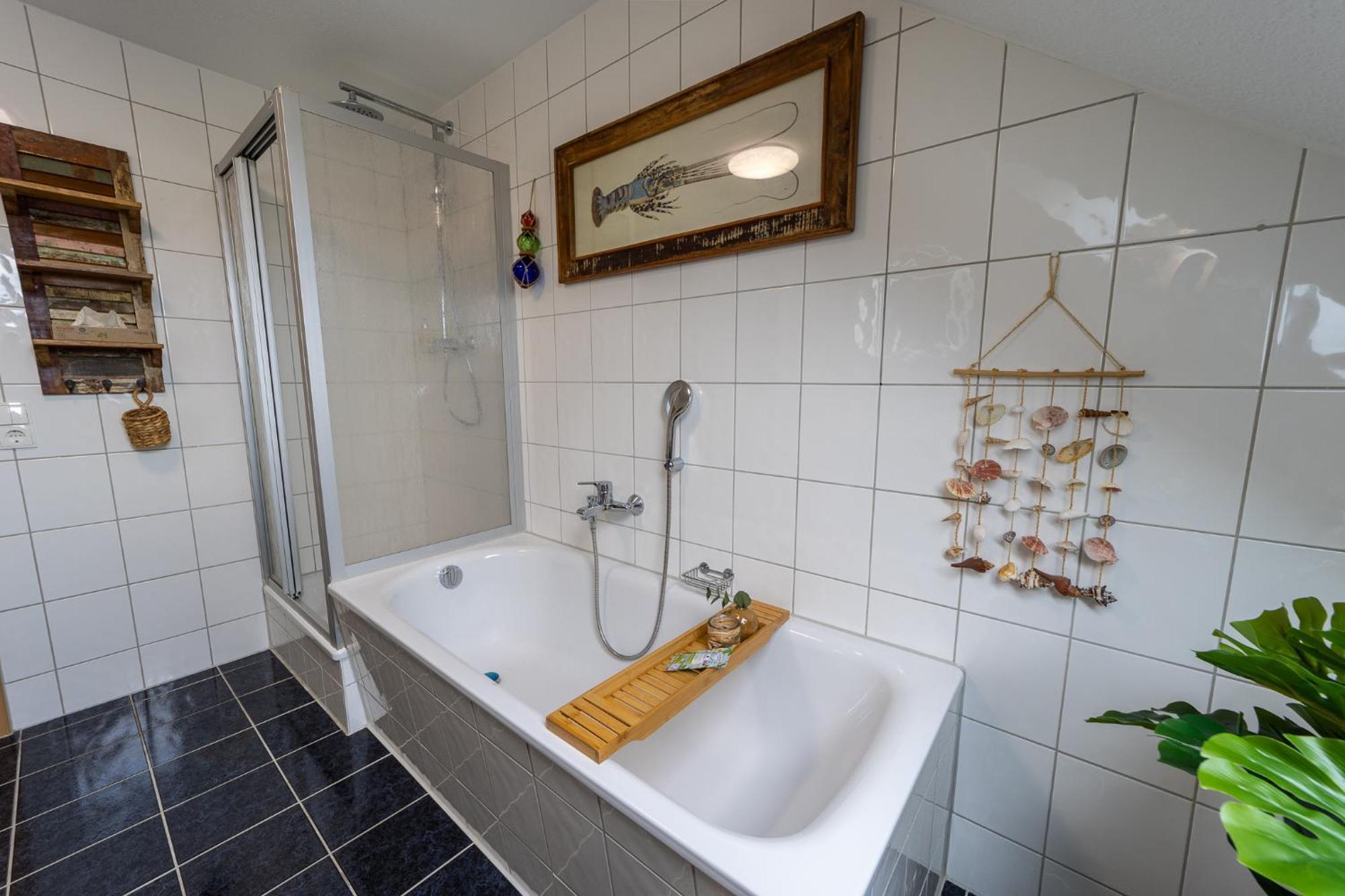 Schlossberg-Domizil Mit Weitblick - Arbeitsplatz, Balkon, Netflix, Badewanne & Yogamatte Хемниц Экстерьер фото